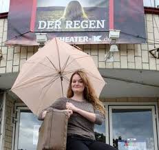 Der Regen”: Susanne Schieffer sorgt für Aufsehen