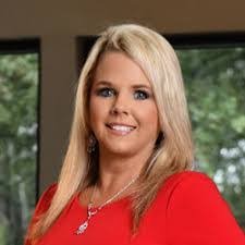 Amber Kuhl's Instagram, Twitter & Facebook