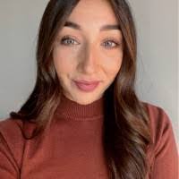 Amanda Pompeo's Instagram, Twitter & Facebook