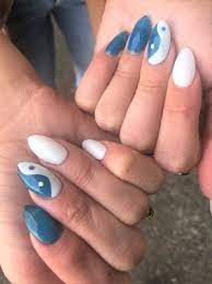Yin Yang Nails In 2021 Fire Nails Simple Acrylic Nails Sculptured Acrylic Nails