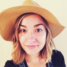 Rachel Blume's Instagram, Twitter & Facebook