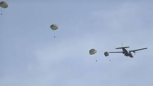 Kıbrıs barış harekatı,cyprus peace operatin of turkish forces. Parasutcu Komandolardan Sehitlere Saygi Atlayisi Haberturk Tv