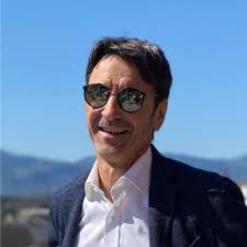 moss #mossuk #mossgmbh #weareplacemakers #mosseurope #salesteam  #welcometotheteam #messebau #retaildesign #neuzugang #textildruck  #spannrahmen #customersuccess