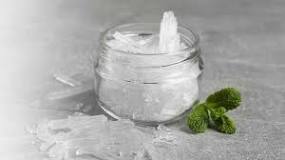 10 Refreshing Uses for Menthol Crystals | Norex | NOREX