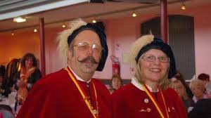 Le Cateau-Cambrésis: pour son dixième anniversaire, la confrérie de la  chaude andouille a fait ripaille