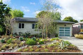 414 best california garden images in 2019 dry garden landscape. Native Plants Bring 10 Southern California Front Yard Gardens To Life