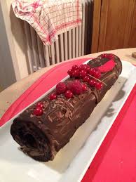 Buche De Noel Roule Cerises Griottes Chocolat Noir Home Made Buche De Noel Chocolat Noir Cerise Griotte