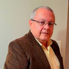 Los expresidentes Álvaro Uribe y César Gaviria estuvieron en un foro del  Nuevo Liberalismo sobre salud. Asistieron varios precandidatos.