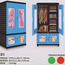 Dibandingkan model lemari dari kayu atau bahkan kaca, lemari plastik terbuat dari material plastik keras yang masih tergolong ringan. Lemari Baju Plastik Sederhana Murah Orca Wd 031 Shopee Indonesia