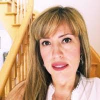 Debbie Sousa's Instagram, Twitter & Facebook