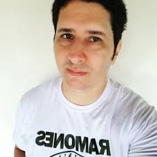 Sheila Decker (@manischd)