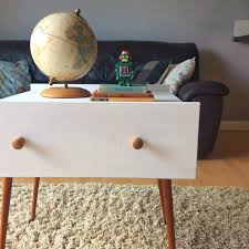 And what if we offer you a coffee table that is gorgeous, stylish and highly functional at the same time? Upcycle Old Drawers Into A Diy Coffee Table