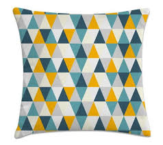 Capa De Almofada Amarela E Cinza Compre Almofada Triangulos Amarelo Cinza E Azul No Elo7 Por R 37 00 Com Frete Gr Cinza E Amarelo Decoracao Sala Azul E Amarelo Decoracao Quarto Azul E Amarelo
