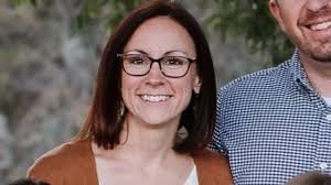 [Hometown Hero] When the students of India Hook Elementary School filed  into the auditorium Monday, they thought they were there to attend a  presentation