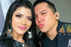 Edwin Luna y Kim Flores fueron criticados por su espeluznante disfraz