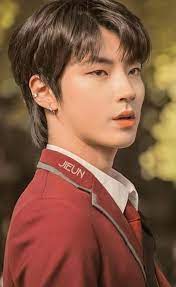 Basically seojun character is saving this awful drama. Hwang In Yeop Seojun True Beauty Atores Coreanos Kdrama Atores