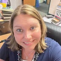 500+ "Jen Walters" profiles