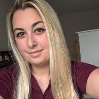 Amber Pettus's Instagram, Twitter & Facebook