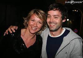 La journaliste évoque des « événements » qui se sont ariane massenet questionne : Ariane Massenet Et Yann Barthes A La Soiree Canal Purepeople