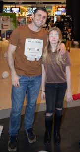 127,451 likes · 3,648 talking about this. FetiÈ›a Danei NÄƒlbaru È™i A Lui DragoÈ™ Bucur A Aflat AdevÄƒrul Despre MoÈ™ CrÄƒciun Video Exclusiv Libertatea