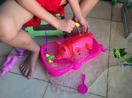 Let your little ones give their baby a bath with the my sweet love soft baby doll and motorized bathtub set. Baby Doll Bath Time After Bad Baby Messy Feeding Video From Fun For Kids Channel Baby Dolls Bath Time Dolls