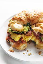 The Ultimate Breakfast Sandwich Pinch Of Yum Recipe Easy Breakfast Sandwich Breakfast Sandwich Recipes Ultimate Breakfast