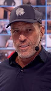 Ruth Ager's Instagram, Twitter & Facebook