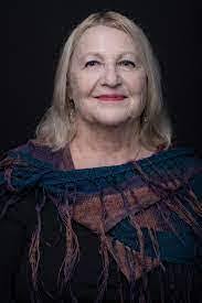 Cheryl Doering's Instagram, Twitter & Facebook