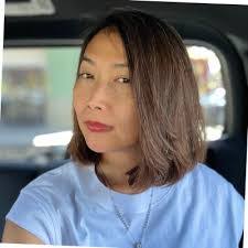 Katrina Lavender's Instagram, Twitter & Facebook