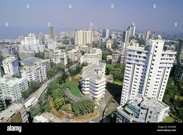Mumbai bird's eye view hi-res stock photography and images - Alamy