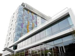 Baba novac residence este un ansamblu rezidenţial nou, situat la intersecţia străzii dristorului cu baba novac, o locaţie excelentă ce se îmbină perfect cu calitatea construcţiei. Business Forum PiteÈ™ti Alu Glass Technik