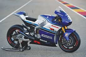 Motogp Team Suzuki Ecstar Gsx Rr Throwback Colors Www Mad4bikesuk Co Uk Mad4bikesuk Suzuki Racing Bikes Suzuki Bikes