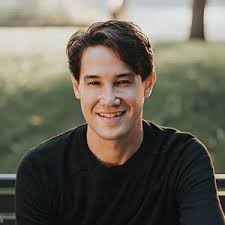 Amazon.com: Andrew Farago: books, biography, latest update