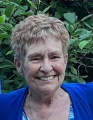 Sarah Bourque's Instagram, Twitter & Facebook