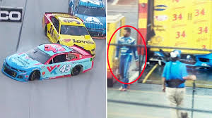With nascar's stage racing offering more chances to win points, those pit crew athletes' performances harrell seems to revel in how ridiculous this is: Nascar Bubba Wallace Fumes After Michael Mcdowell Crash