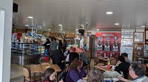 Panaderia la union, tolhuin, argentina. Tolhuin Robaron 7 000 Pesos Y Un Celular De La Panaderia La Union Del Lago Noticias