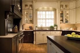 Crestwood Cabinetry Lancaster Door Style Maple Antique White Espresso Glaze And Quar Kitchen Remodel Layout Kitchen Remodel Cost Traditional Kitchen Design