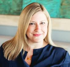 Jennifer Schott Pivots into Leadership at ITW