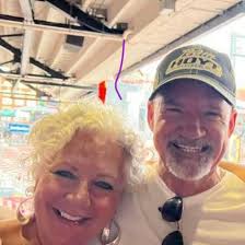 What are good boat dock and lift builders in Port Charlotte, Florida?