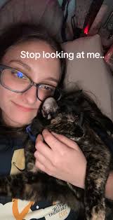 Brooke🎧🏠 (@brooke__19)