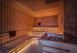 Per fare un perfetto bagno turco e godere appieno degli effetti benefici sulla pelle, si può decidere di frizionare dolcemente il corpo con un guanto di crine. Sauna O Bagno Turco A Ognuno Il Suo Unadonna