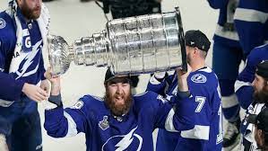 Who is david savard of the columbus blue jackets? Oiydkvhxqp4evm
