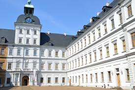 Time difference between augustusburg and other cities. Kostumfuhrung Im Schloss Neu Augustusburg