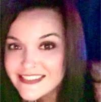 Kelli Bennett's Instagram, Twitter & Facebook