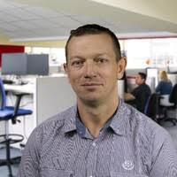 500+ perfiles de «Iwinski»