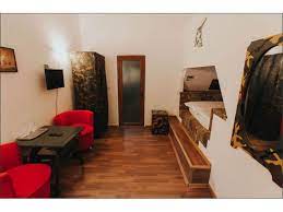 The units of arsenal park transilvania feature free wifi, a cable tv, and heating. Complex Turistic Arsenal Park Orastie Tel 079910
