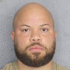 ORTA DE AZA, CARLOS RAMON DOB 08/07/1986 Age 38 Race W Sex M Arrested By  FORT LAUDERDALE Charges 812.014-2c1: GRAND THEFT>$750<$5000 ( Bond: 2500.00  ) 812.014-2c1: GRAND THEFT>$750<$5000 ( Bond: 2500.00 )