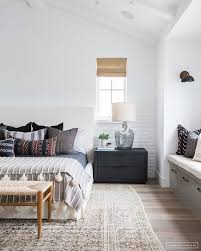 Bohemian Bedroom Ideas With Hardwood Flooring And Large Area Rugs How To Add Bohemian Desig Eclectic Master Bedroom Master Bedrooms Decor Home Decor Bedroom