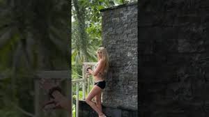 Girl Spider Paint luna funny poolbath yogaexercise fakebody viralgirl  At 0:00 - YTboob