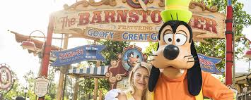 Maybe you would like to learn more about one of these? Ever Wonder Why Goofy Pluto Are So Different Bestoforlando Com